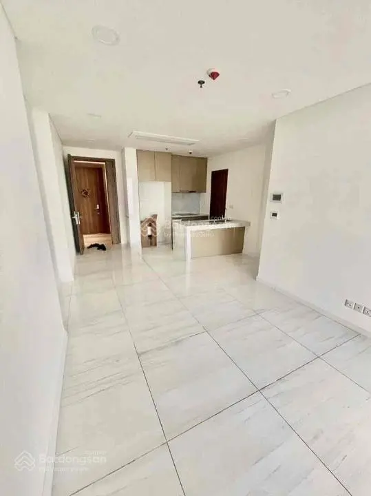 Bán căn hộ Kingdom 101, 2PN, 2WC, 72m2, nội thất, giá: 5 tỷ 3, LH 0908 435 ***