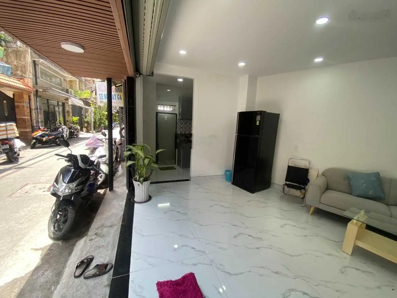 Nhỉnh 4 tỷ - Nhà mới tinh 2 tầng ngang 7,5m full NT xịn - MT kinh doanh chợ Bà Hoa, P12 QTB