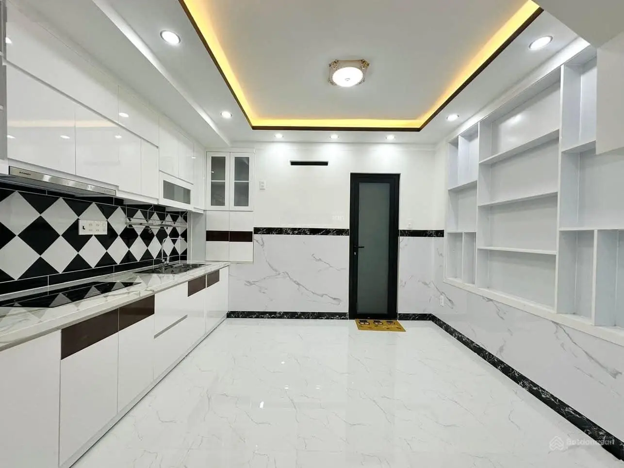 Hẻm xe hơi - thích quảng đức - phú nhuận - 4x11m - 4 tầng - full nội thất -4pn khép kín -7.5 tỷ tl