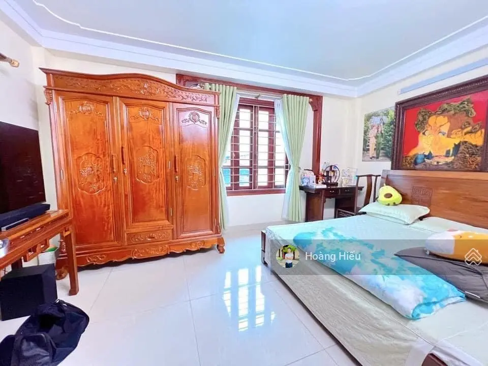 Cực đẹp, nhà mới Cầu Giấy, ngõ to thông, tặng nội thất, cực thoáng, 40m2 x 5 tầng