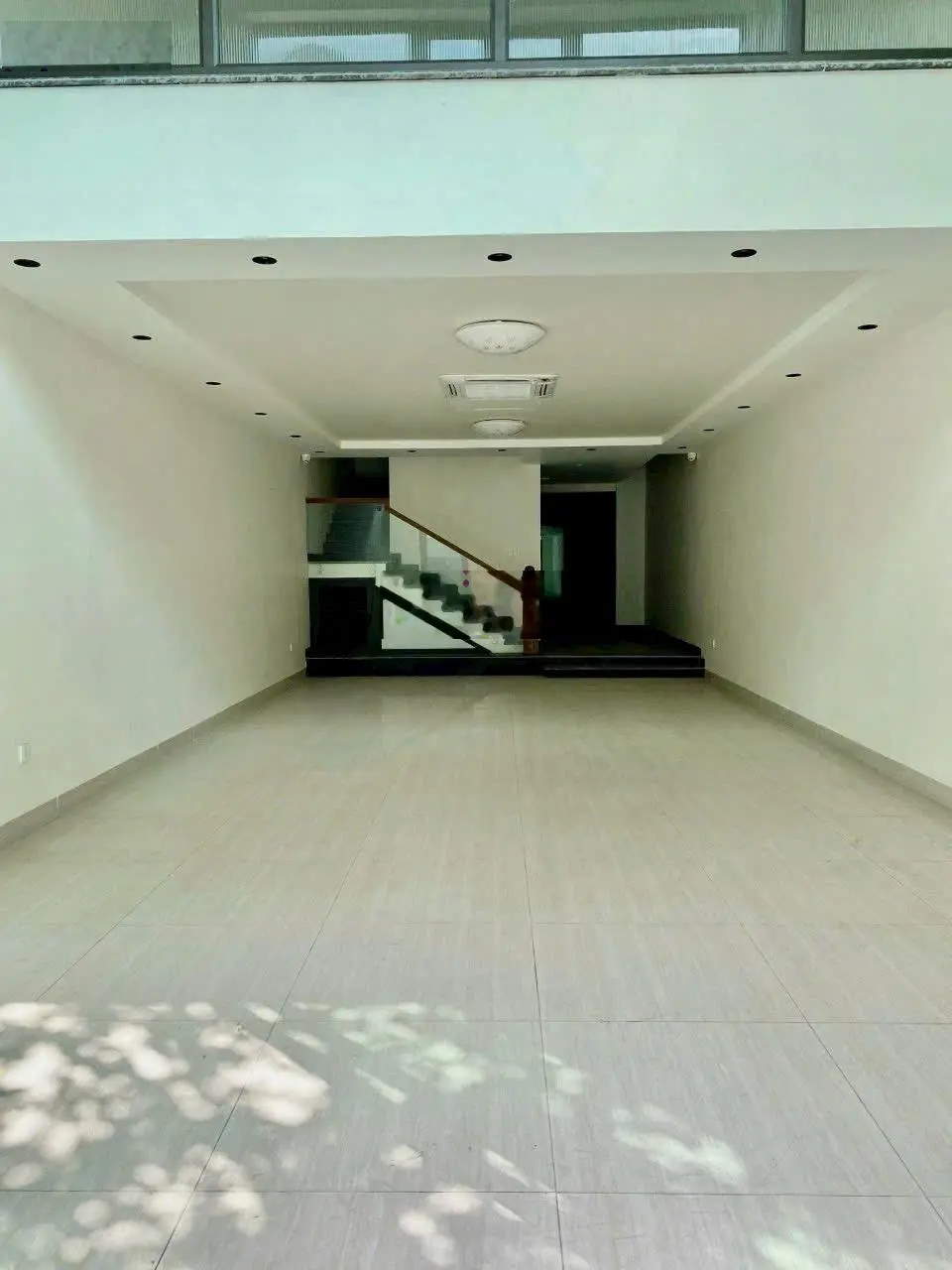Bán đất tặng Toà nhà ngay gần Lê Hồng Phong - Hải An 140m có thang máy