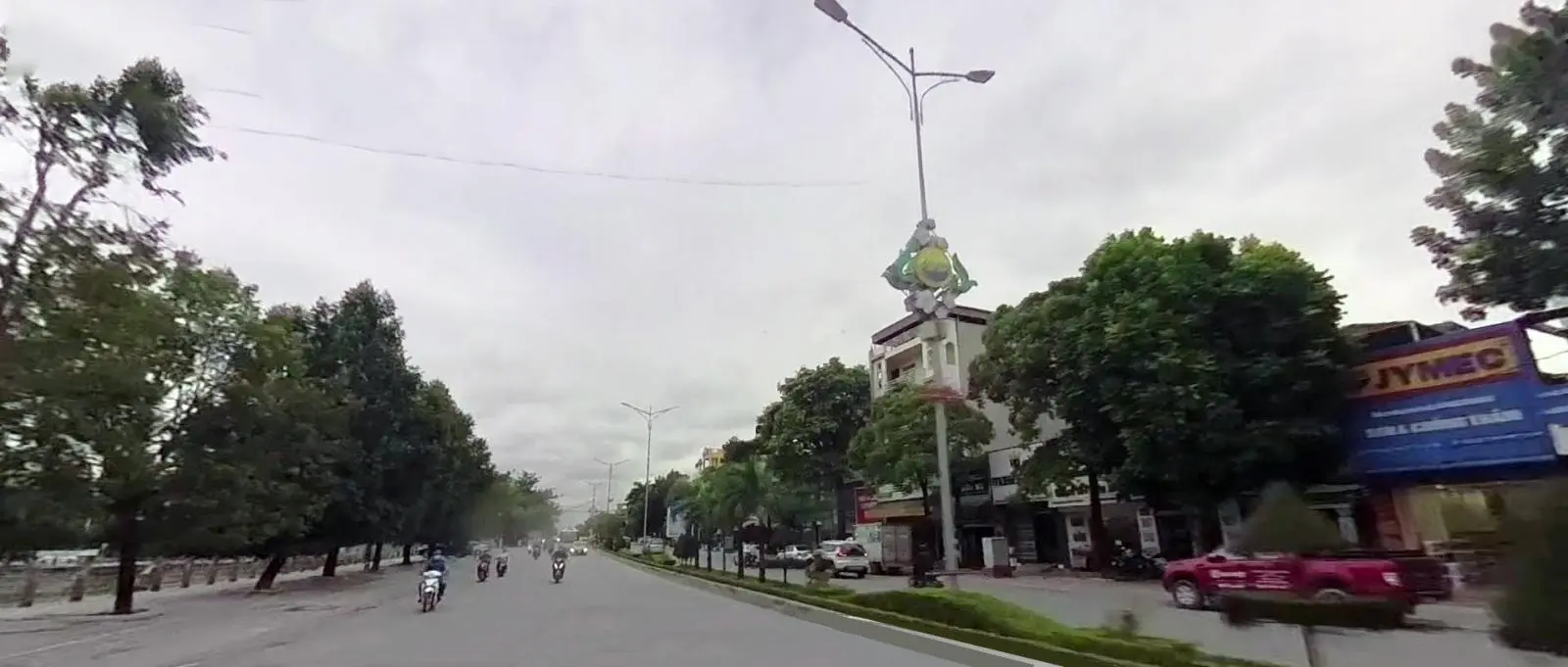 Chính chủ bán nhà mặt phố quang trung 100m2 mt 4m, vỉa hè rộng, tiện ở & kd !!!