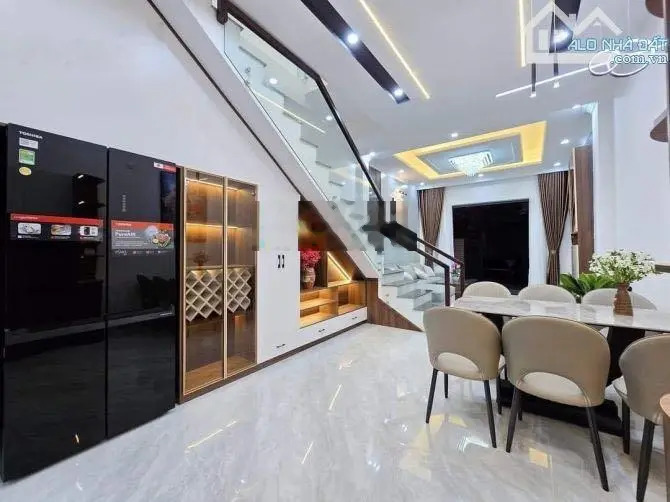 Cần bán gấp nhà Bùi Đình Tuý, P24, Bình Thạnh. DT 50,4m2. giá 3,8 tỷ