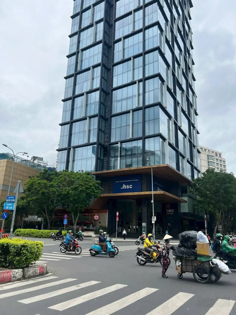 Top các toà nhà có kết cấu và giá bán tốt nhất thị trường từ 100 đến 300 tỷ