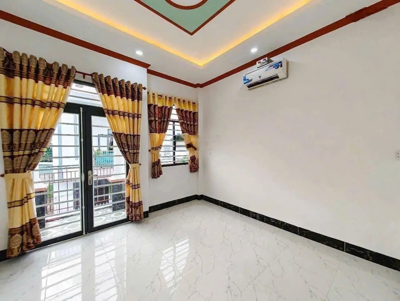 Bán nhà hẻm xe hơi giá rẻ 1,32tỷ/85m2, 1 trệt 1 lầu, 3PN 3WC, tại Bình Chánh, sổ sách đầy đủ