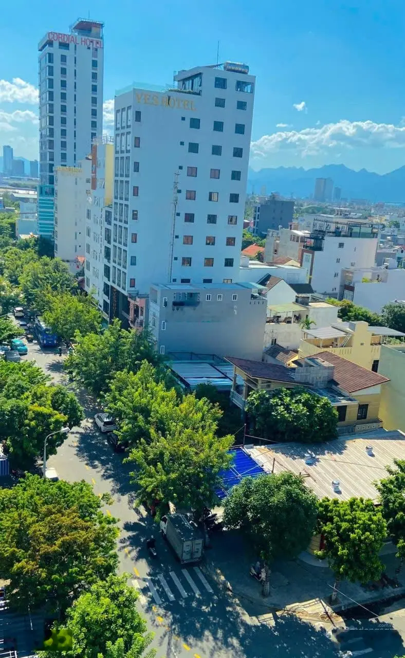 Bán mặt tiền đường Loseby thông biển Sơn Trà Đà Nẵng, hướng Nam, DT 95m2, vỉa hè 7,5m