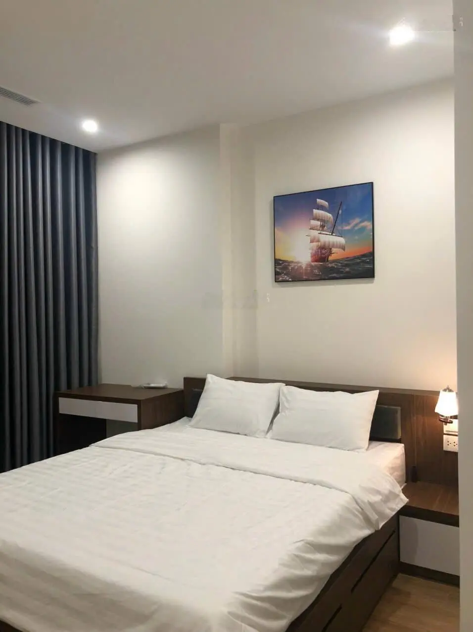 Chính Chủ bán gấp CC Chelsea Residences, 135m2, 4PN, 3VS, full nội thất cao cấp, BC Đông Nam