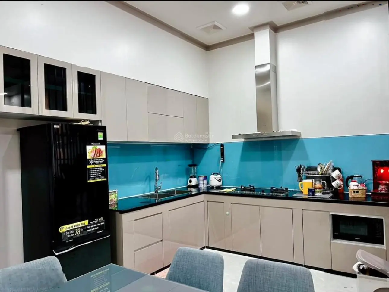 Chính chủ cần bán nhà 3 phòng ngủ, xây dựng kiên cố, thiết kế hiện đại, nội thất cao cấp