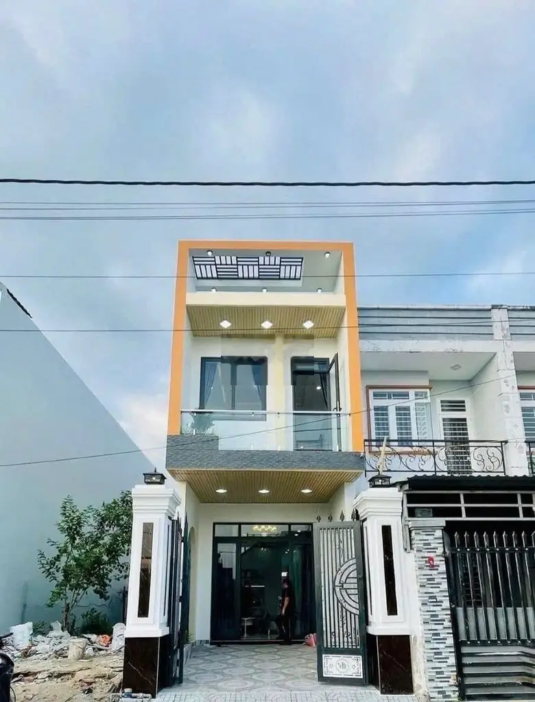 Đi Định Cư Nước Ngoài Bán Lại Căn Nhà Còn Mới Ngay Gần KDC Bửu Long