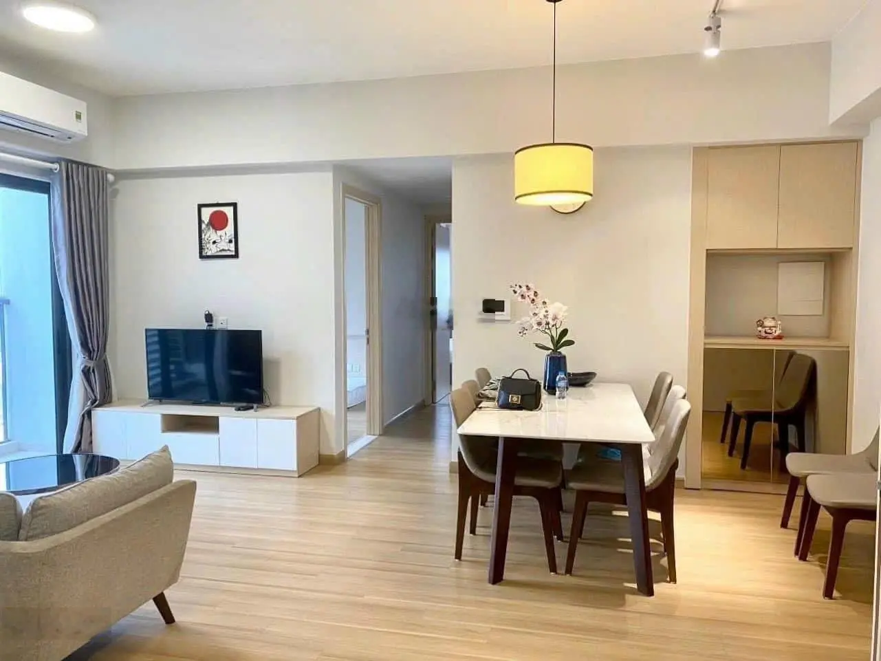 Cần bán căn góc 3PN 2WC full đồ nhật, view hồ Toà Park 1 Ecopark Giá chỉ 4,2 tỷ liên hệ 0862 292 ***