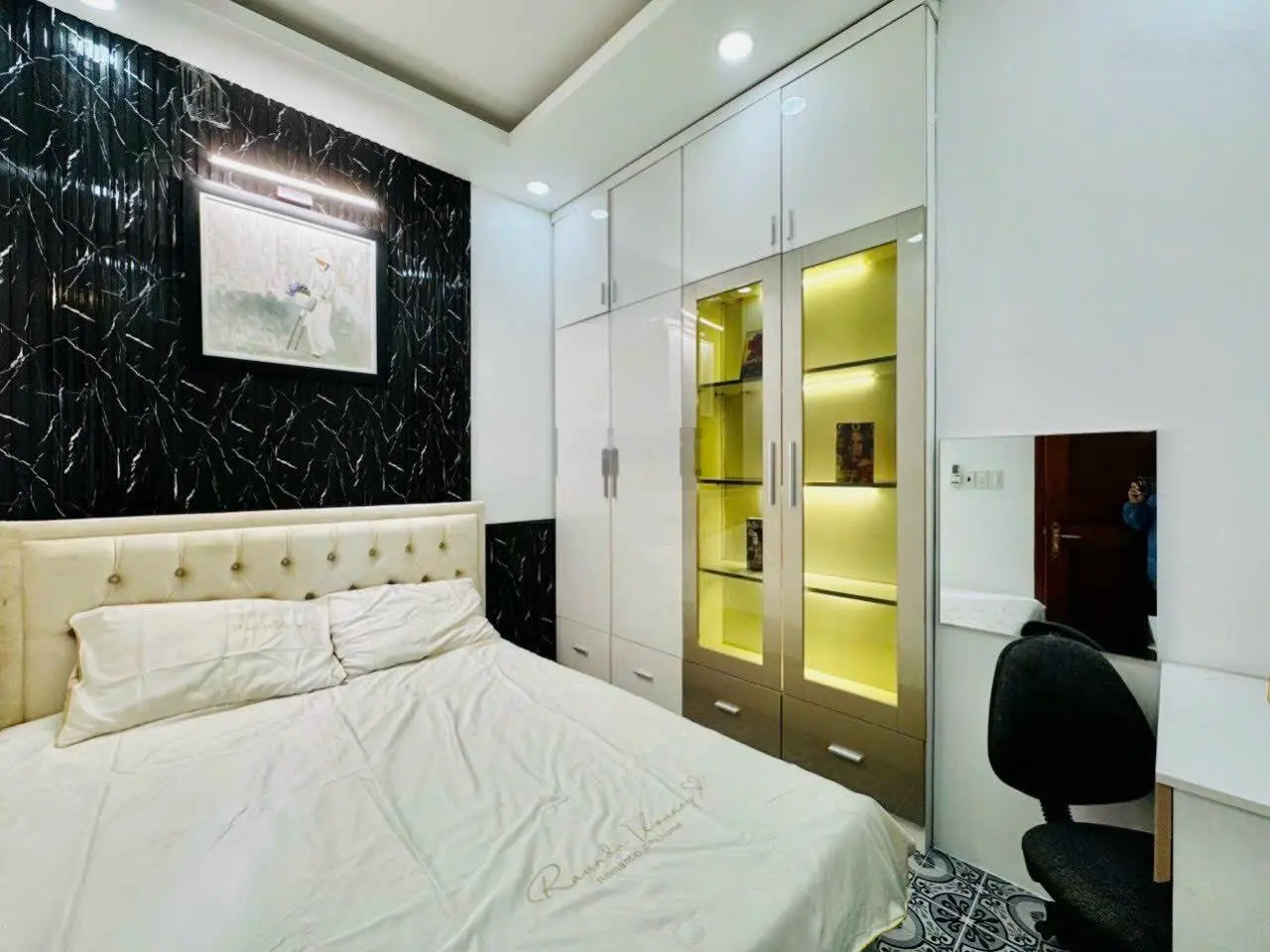 Cần bán gấp nhà tại mặt tiền đường Trần Tuấn Khải, Phường 5, Quận 5 DT 75m2