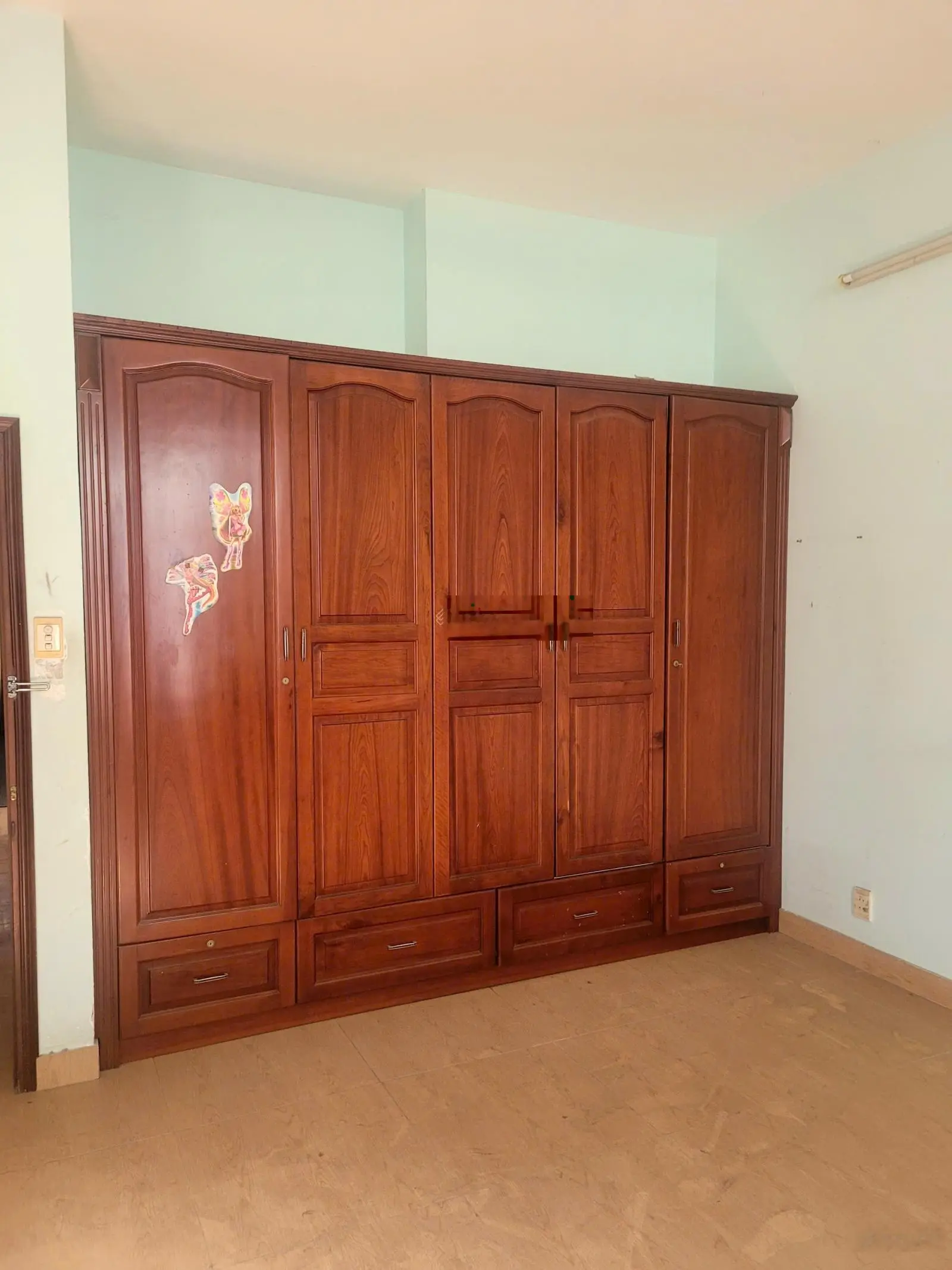 Cần bán gấp nhà 84m2, 5PN, Lê Quang Định, Phường 7, giá 9,6 tỷ thương lượng