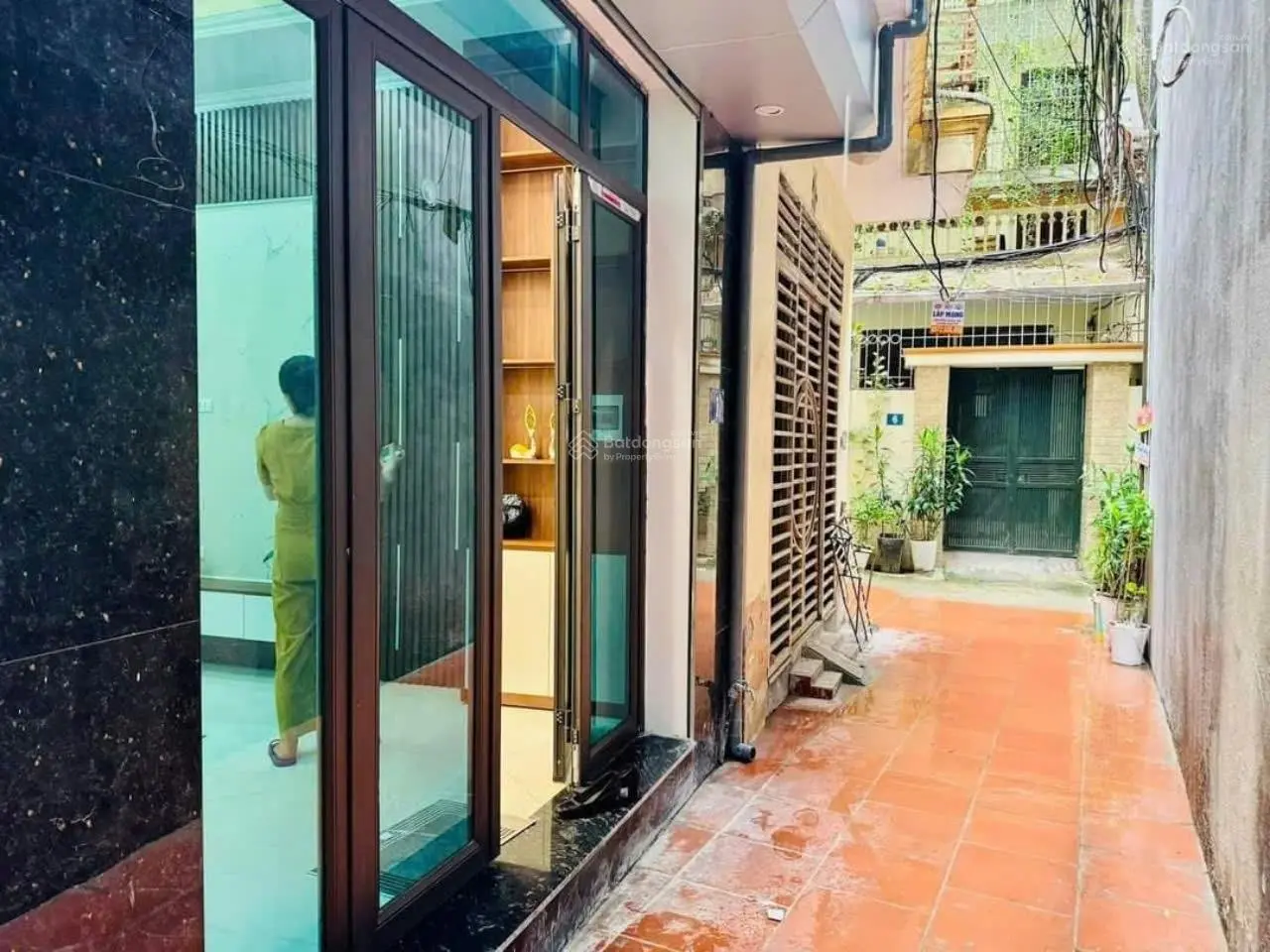 Gốc Đề Minh Khai 33m2 5 tầng, 3 ngủ, ngõ rộng