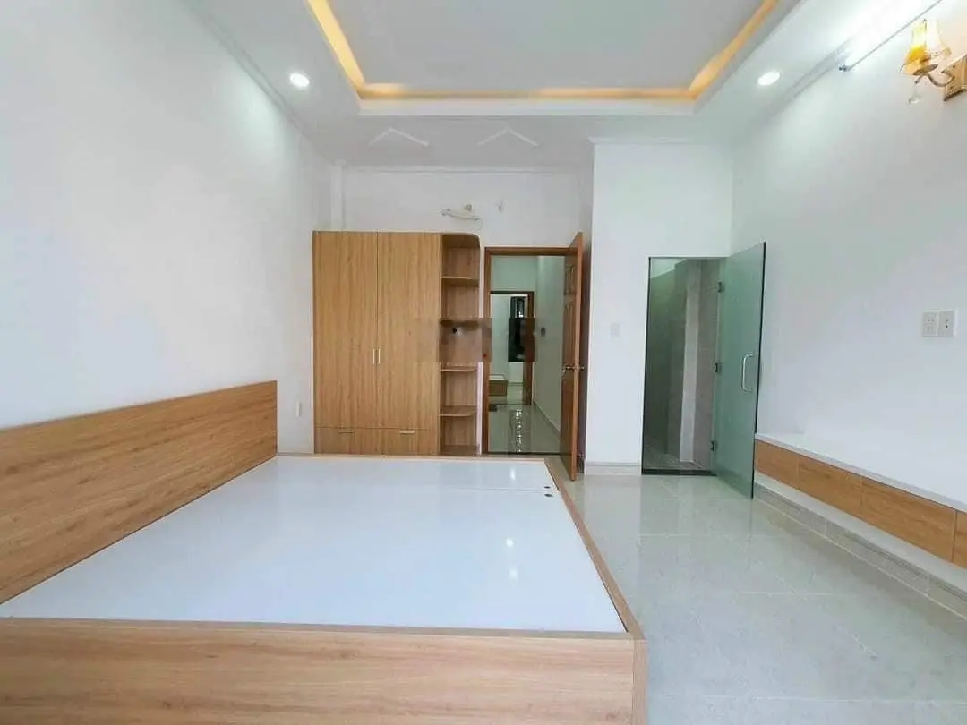 Bán nhà 1trệt 1lửng 2lầu 1tum sân thượng trước sau, Đsố 1 Nguyễn Duy Trinh P. Long Trường Q9