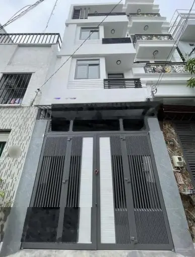 Vợ chồng tôi bán nhà Tôn Đản P10 Q4. DT 61,06m2 giá 2tỷ590 gần CV Khánh Hội. Đang cho thuê 25tr/th