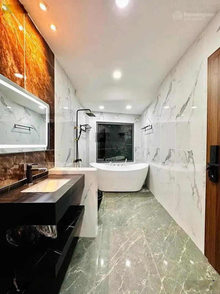 Cơ hội sở hữu ngôi nhà mơ ước 45m2 2tỷ750 đường Trần Quang Diệu, Quận 3. Đang cho thuê 15tr/tháng