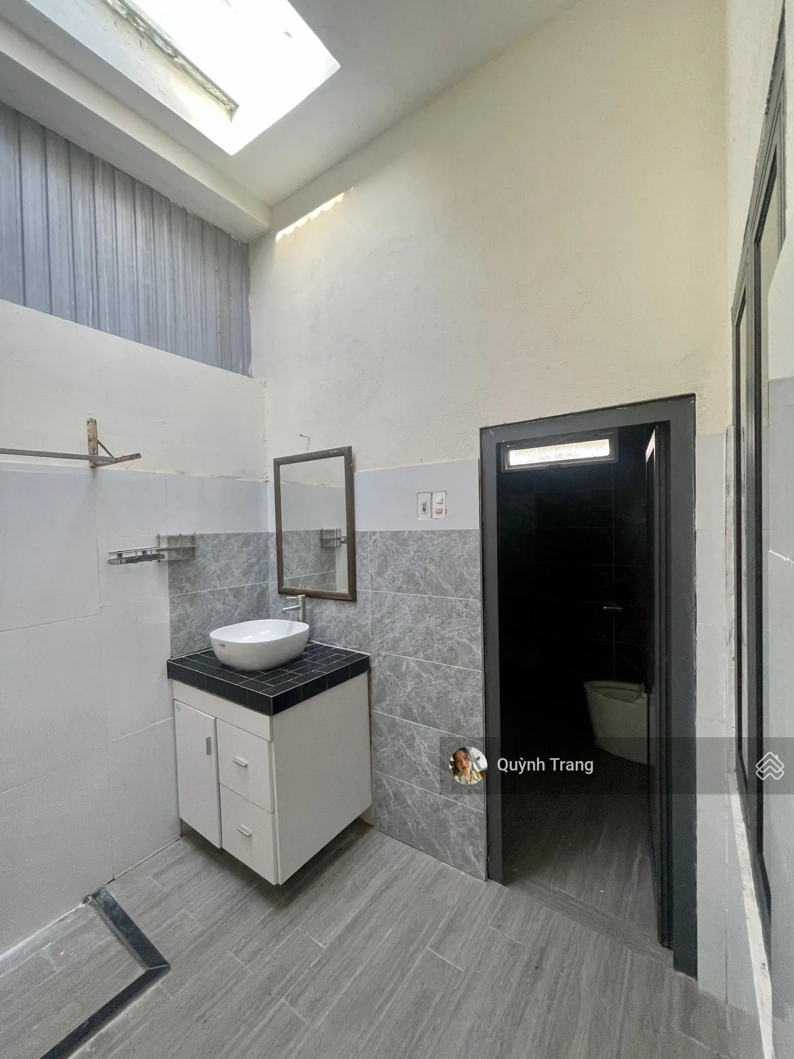 Bán Căn nhà cấp 4 đổ mê kiên cố Khu 1B Điện Ngọc sát Khu FPT City gần Đại Học FPT giá rẻ