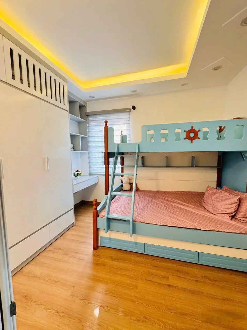 Nhỉnh 5 tỷ phố Tôn Đức Thắng, Đống Đa, 17/25m, 5 tầng, nội thất long lanh về ở ngay