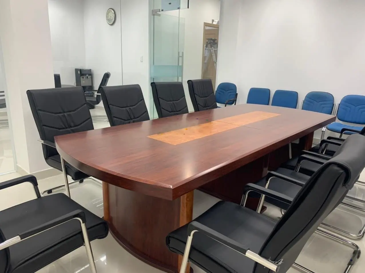 Mặt tiền lô góc đường Nguyễn Sơn 172m2. 6 tầng - cho ngân hàng thuê 120 triệu/tháng, 55 tỷ TL