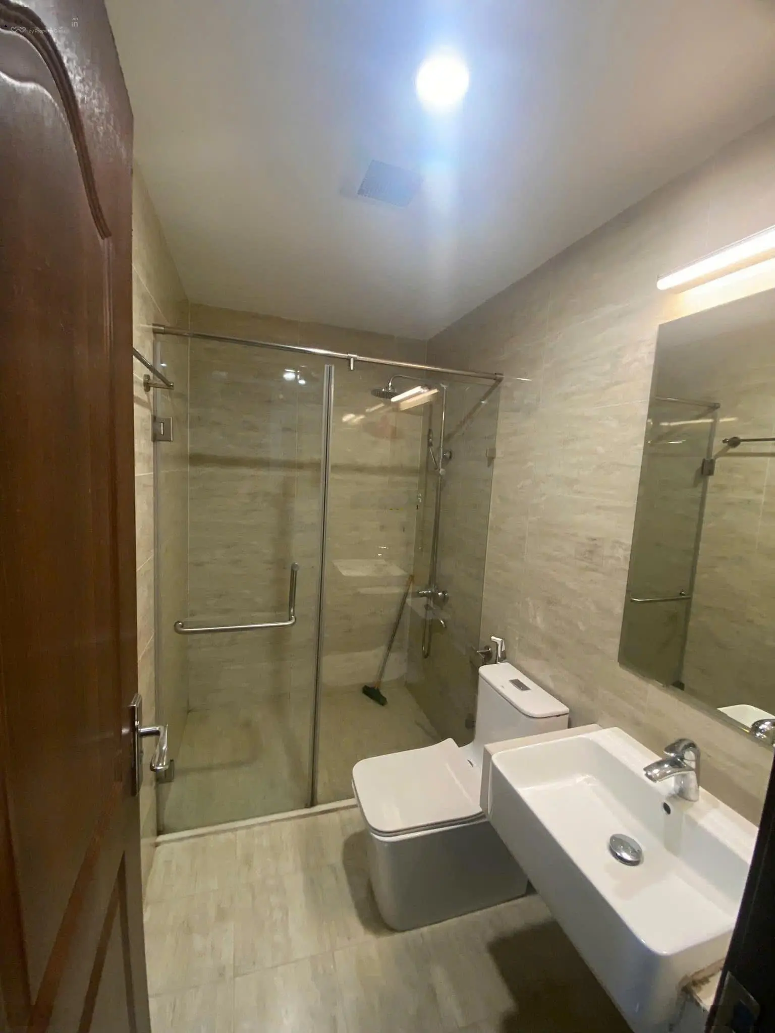 Căn hộ giá rẻ ở Roman Plaza- Tố Hữu nhà em bán DT 76m2,sổ đỏ,full nội thất mới. Lh 0963 627 ***