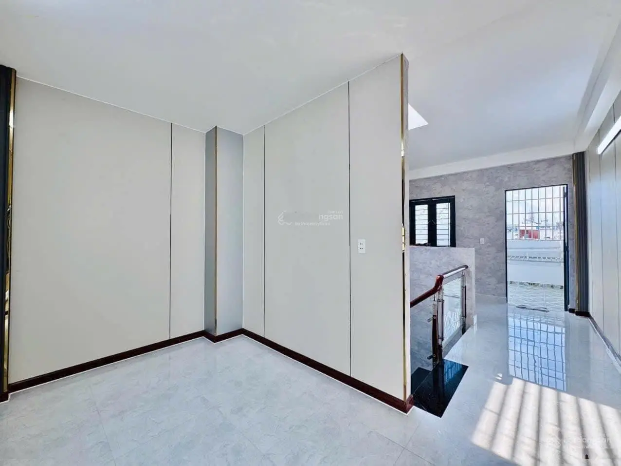 Chính chủ cần bán nhanh nhà đẹp Nguyễn Văn Nghi- GV. DT: 64m2. GIÁ 3TỶ560. Cho thuê 18tr/th. Sổ sẵn