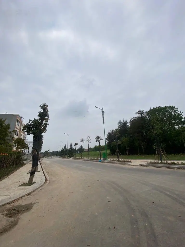 Bán nhà phân lô tại Tư Đình, Long Biên. Diện tích 55m2, giá 9,8 tỷ