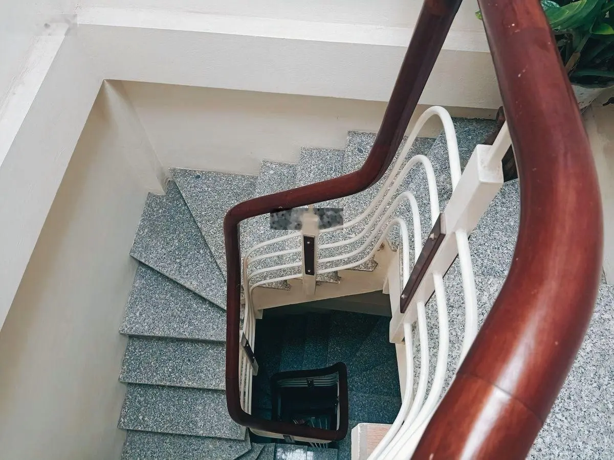 Chỉ 7.5 tỷ xách valy đến ở, Hồ Hoàng Cầu Nhà 5 tầng mới Trần Quang Diệu đẹp long lanh