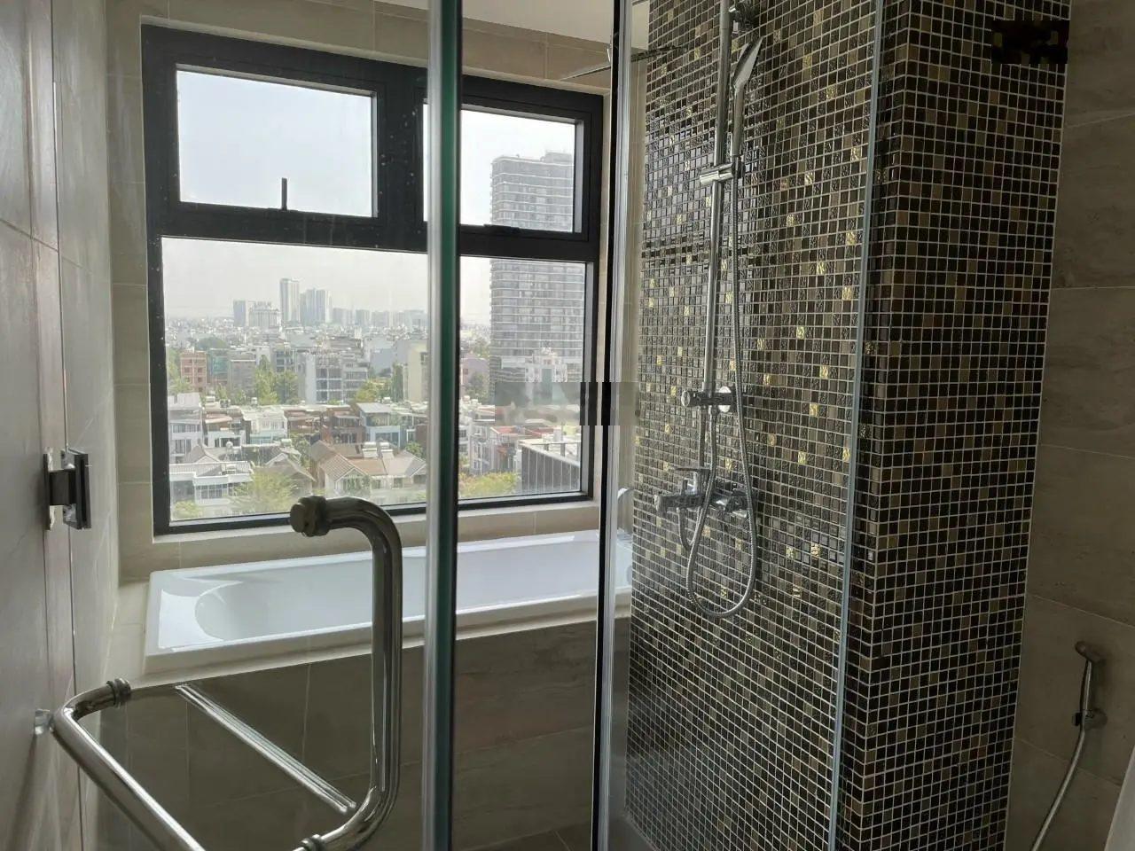 Chuyển nhượng căn hộ 3 phòng ngủ- 104m2 giá tốt nhất tại Dự án ven sông One Verandah Quận 2