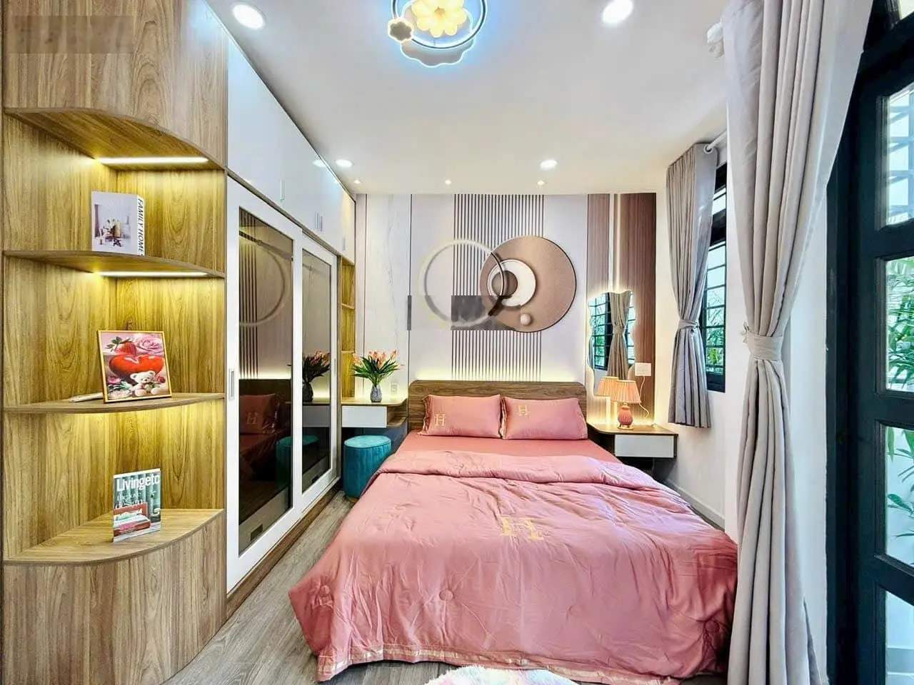 Giá 1 tỷ 990. tôi cần bán nhà phan đình phùng, phú nhuận. hxh. gần bv hoàn mỹ. lh: 0347.153.456