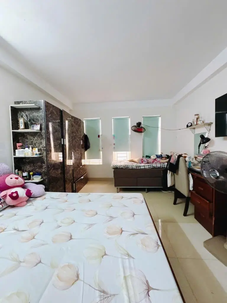 Bán nhà Quận 4, Tôn Thất Thuyết HXH quay đầu ,DT:4x15 nở hậu 5m,5 tầng.Giá:12,5 Tỷ.LH:0937577198