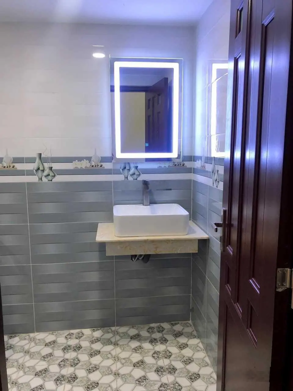 Kẹt tiền chủ cần bán gấp nhà phố đã có nội thất đẹp giá 1,650 tỷ, công chứng sổ ngay