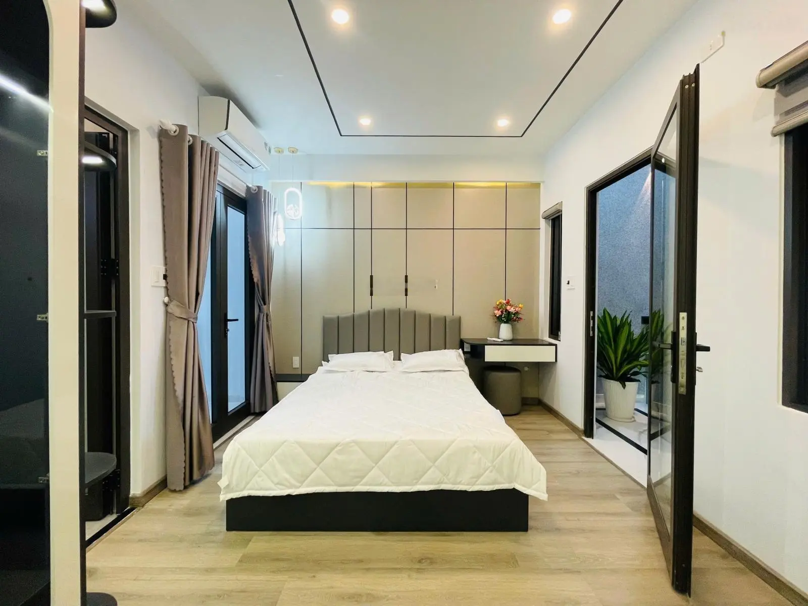 Bán Nhà Tân Cổ Điển Dương Đức Hiền, Gần Biển Nguyễn Tất Thành, Đà Nẵng