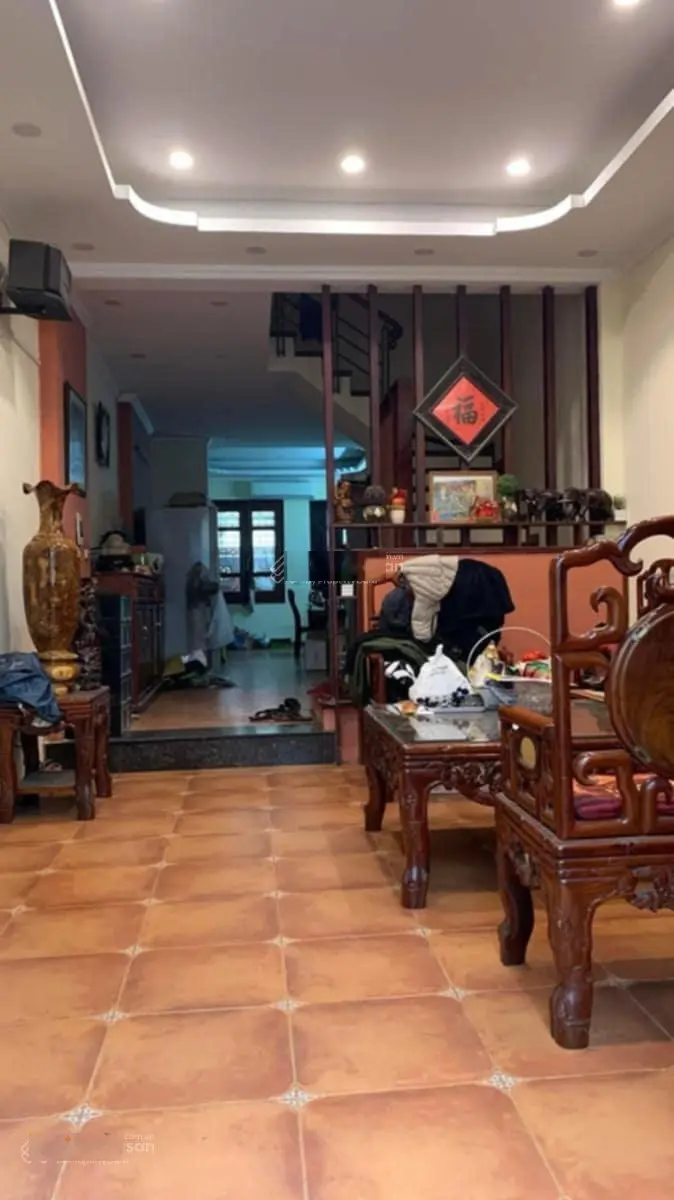 Bán nhà ngõ 78 DUY TÂN, Kinh Doanh, ô tô tránh, vỉa hè DT 100m2 x 4 tầng MT 4m.Gía 39.8 tỷ có TL