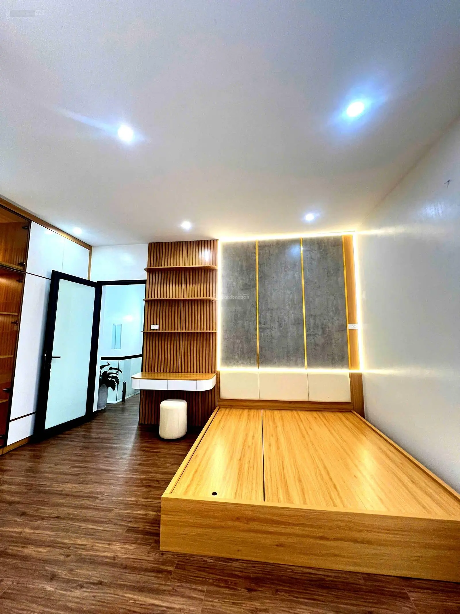 Bán nhà đống đa (lan bá khâm thiên) 40m 3tầng mt4m hai thoáng tặng fun nộithất trungtâm chỉ 4.95 tỷ