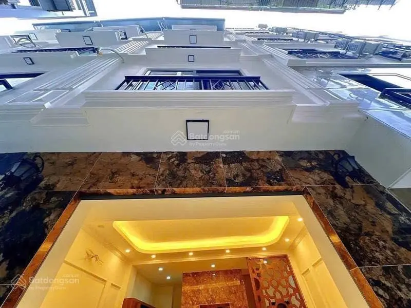 Yên hòa cầu giấy nhà 7 tầng thang máy gần phố ngõ rộng nhà đẹp mới tinh