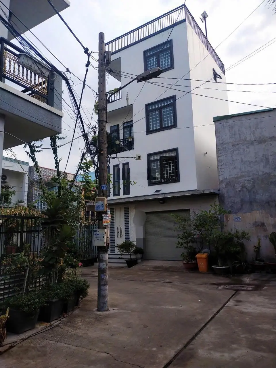 Bán nhà cấp 4 tiện xây mới Lê Tấn Bê, An Lạc, Quận Bình Tân, đường 6m xe hơi vô nhà vô tư