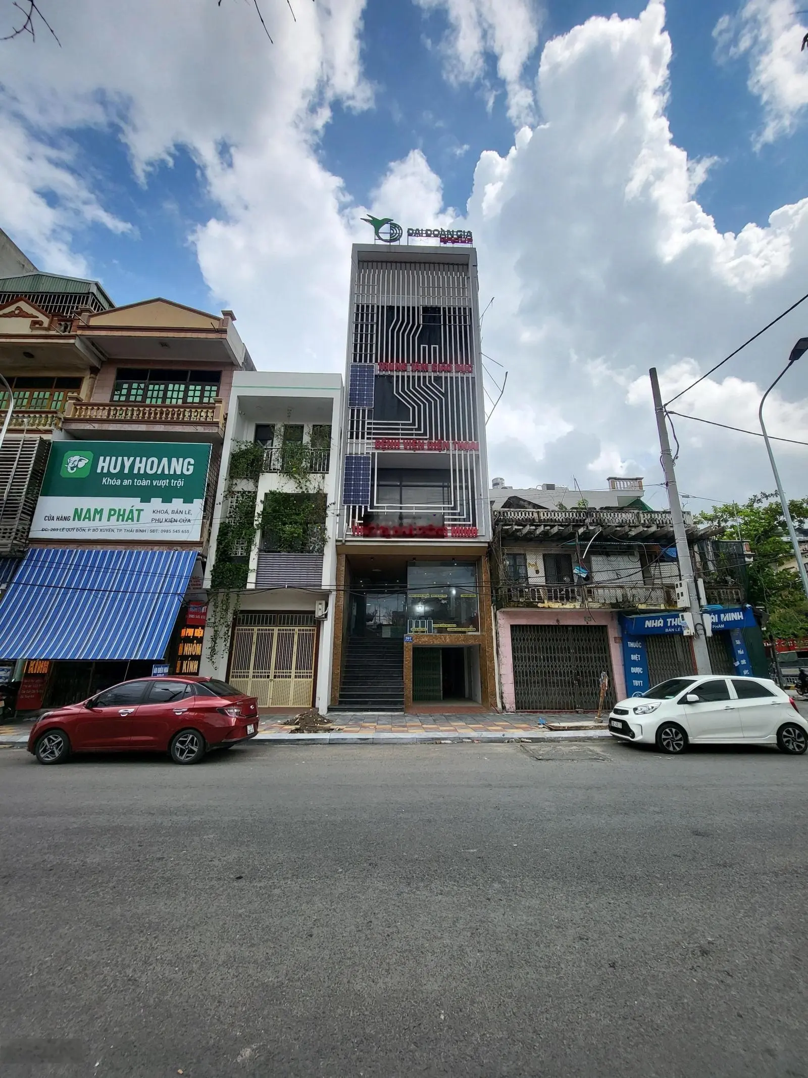 Bán nhà 5,5 tầng 106m2 mặt phố lê quý đôn dòng tiền cho thuê 40tr/tháng