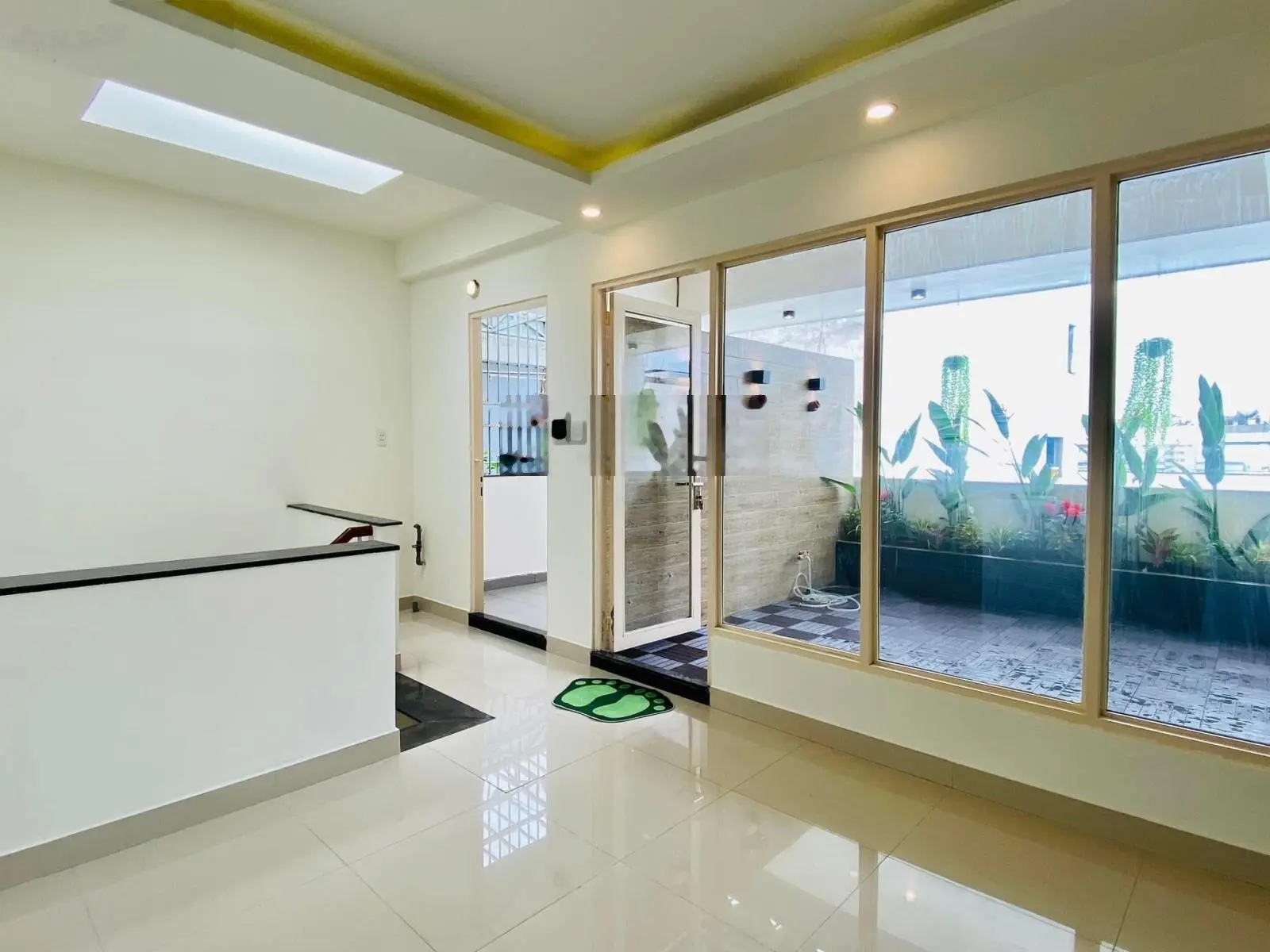 Cần bán nhà đang KD 23 tr/th Cao Thắng, Phường 3, Quận 3 - Giá:4tỷ920/70m2. 3 Tầng có sân thượng