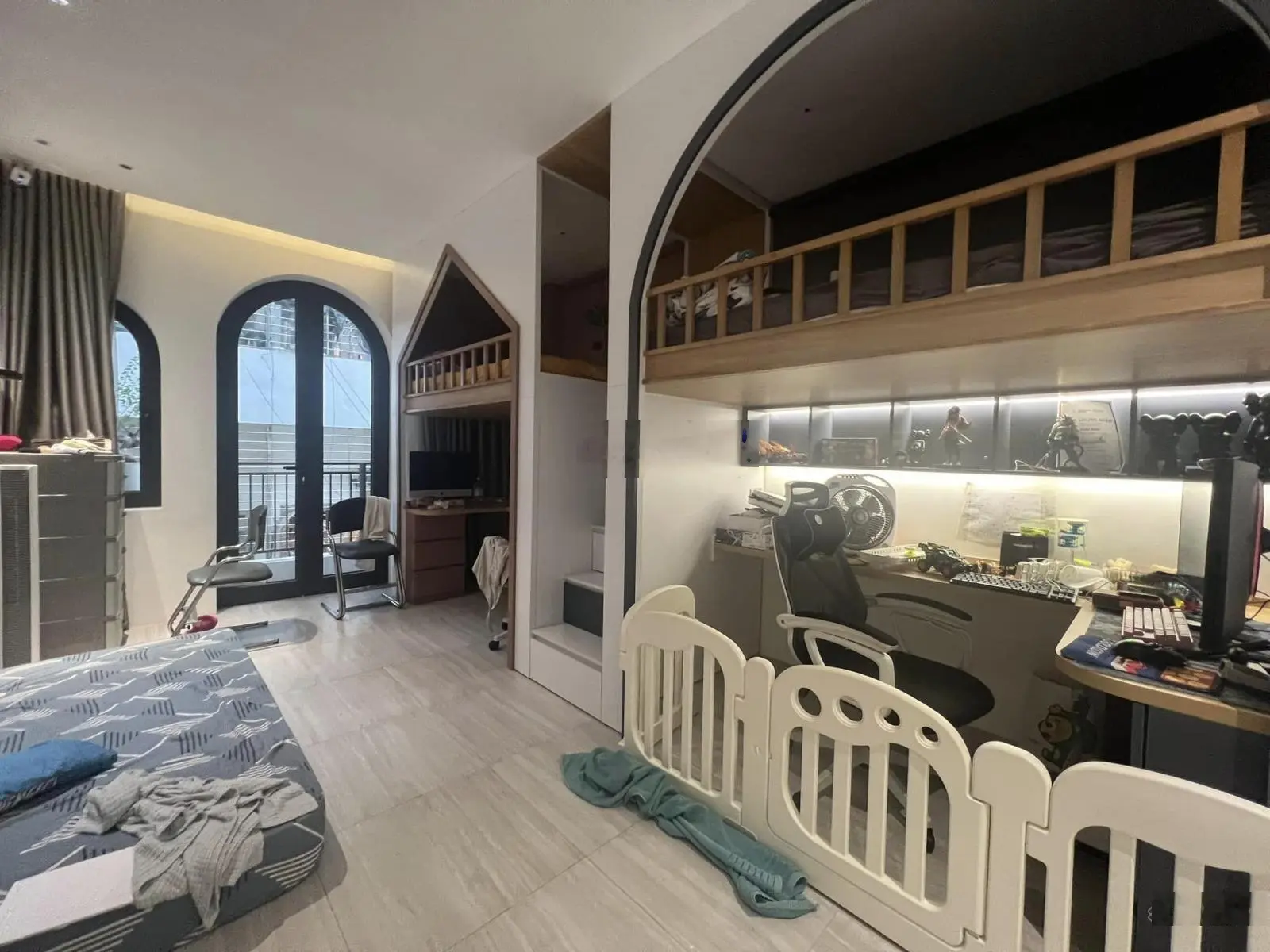 Bán nhà riêng phố Phạm Ngọc Thạch Đống Đa phân lô vỉa hè 3m KD 46m2 7T, MT 4m, 15.3 tỷ, 0969 065 ***