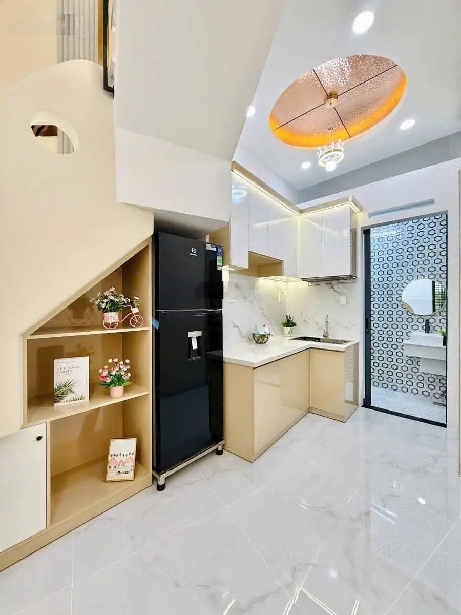 Bán nhà ở ngay đường Số 9B, Tân Phú, Quận 7, giá 2 tỷ 100 triệu