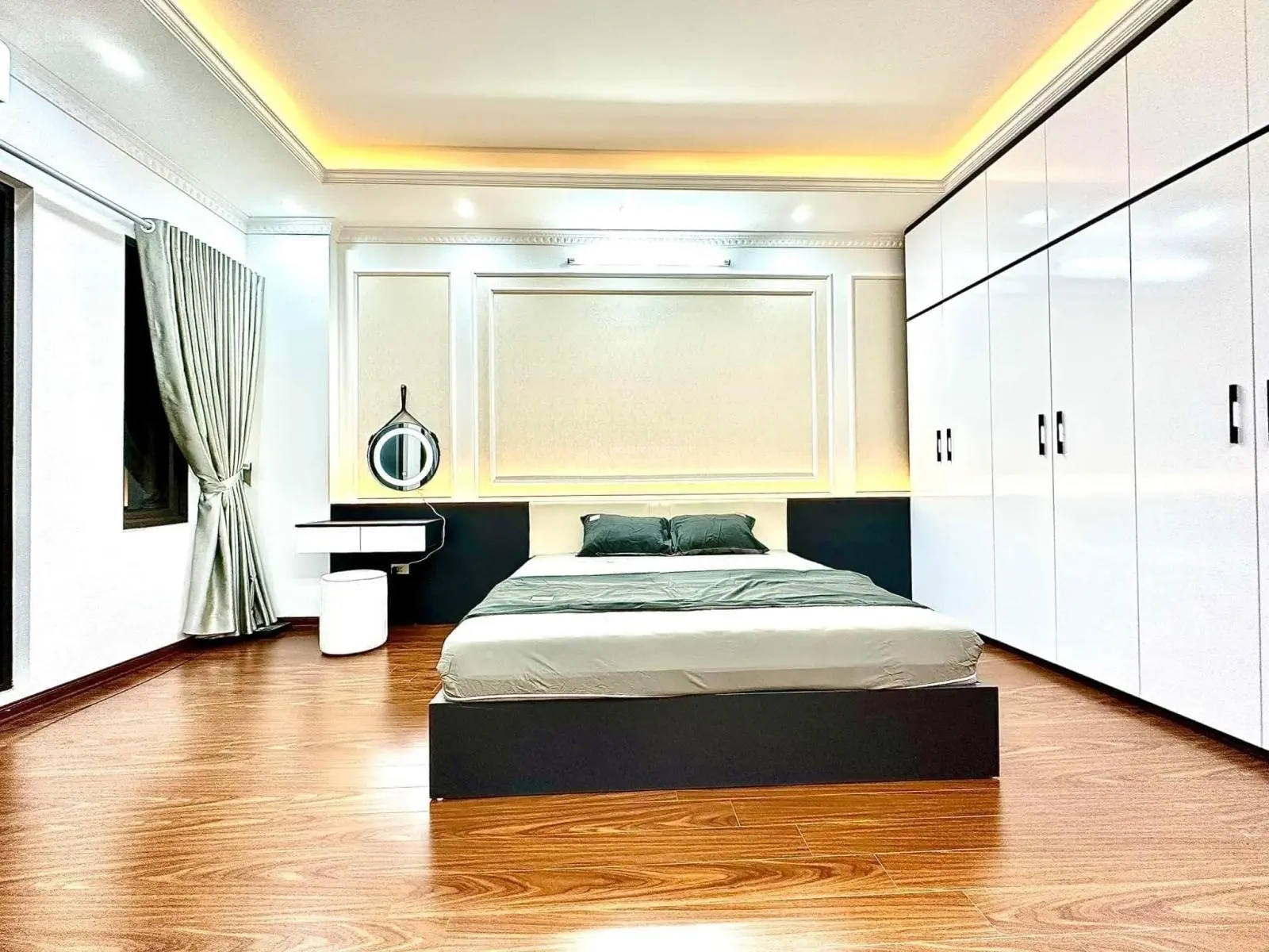 Chính chủ bán nhà Phú Thượng, phân lô, ô tô đỗ cửa, 30m ra mặt phố, nhà đẹp ở ngay. 6,x tỷ