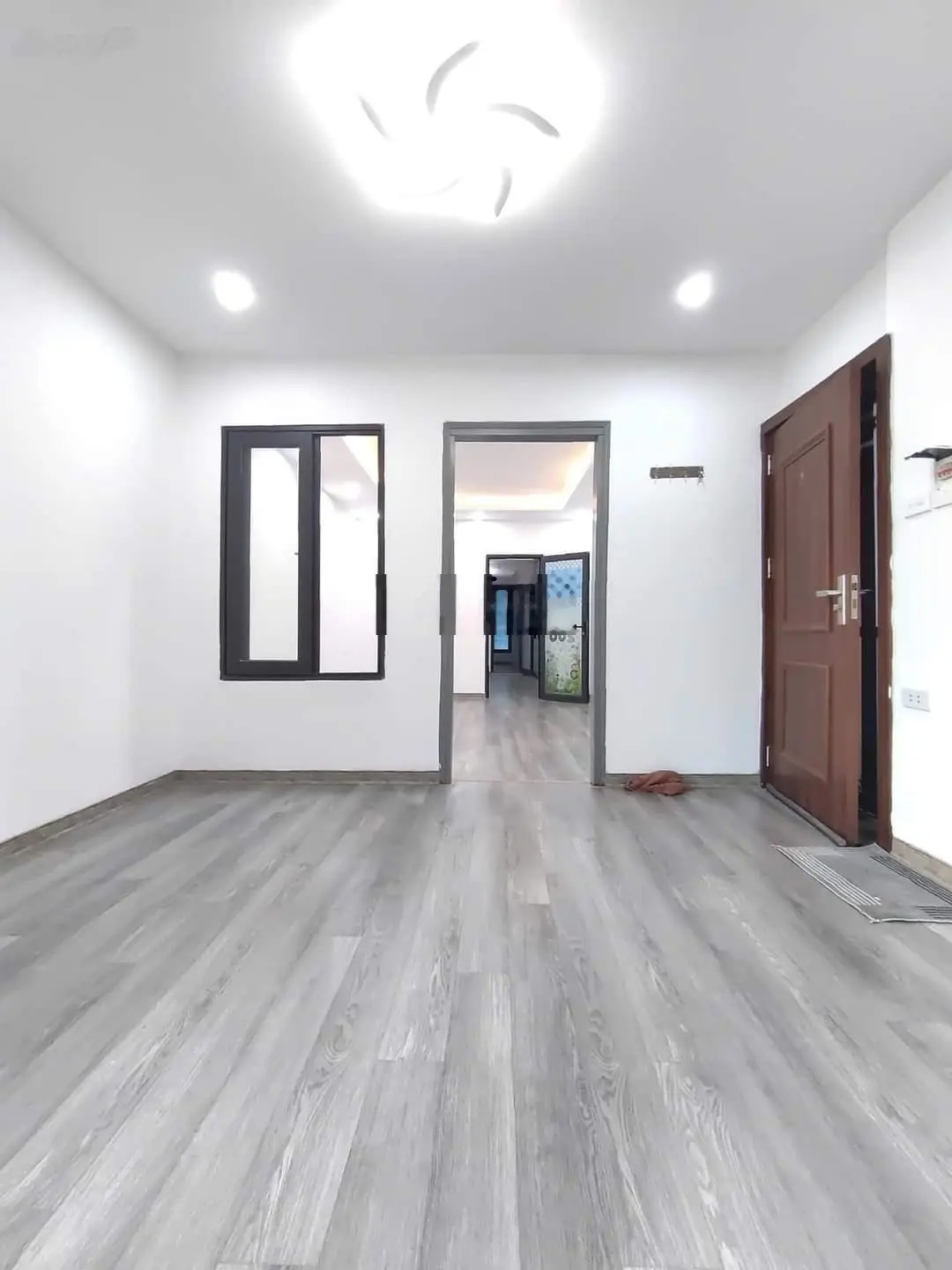 Bán nhà chính chủ trần phú mỗ lao hà đông - làng việt kiều châu âu 33.6m2 x 4,5 tầng mt 5 m
