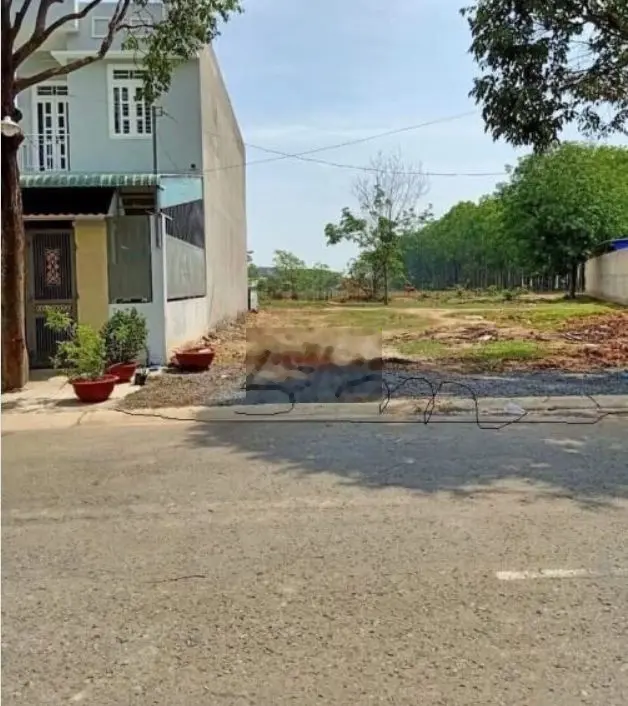 lô giá rẻ,sổ riêng chỉ 660tr,đối diện cổng kcn Becamex,sát chợ.