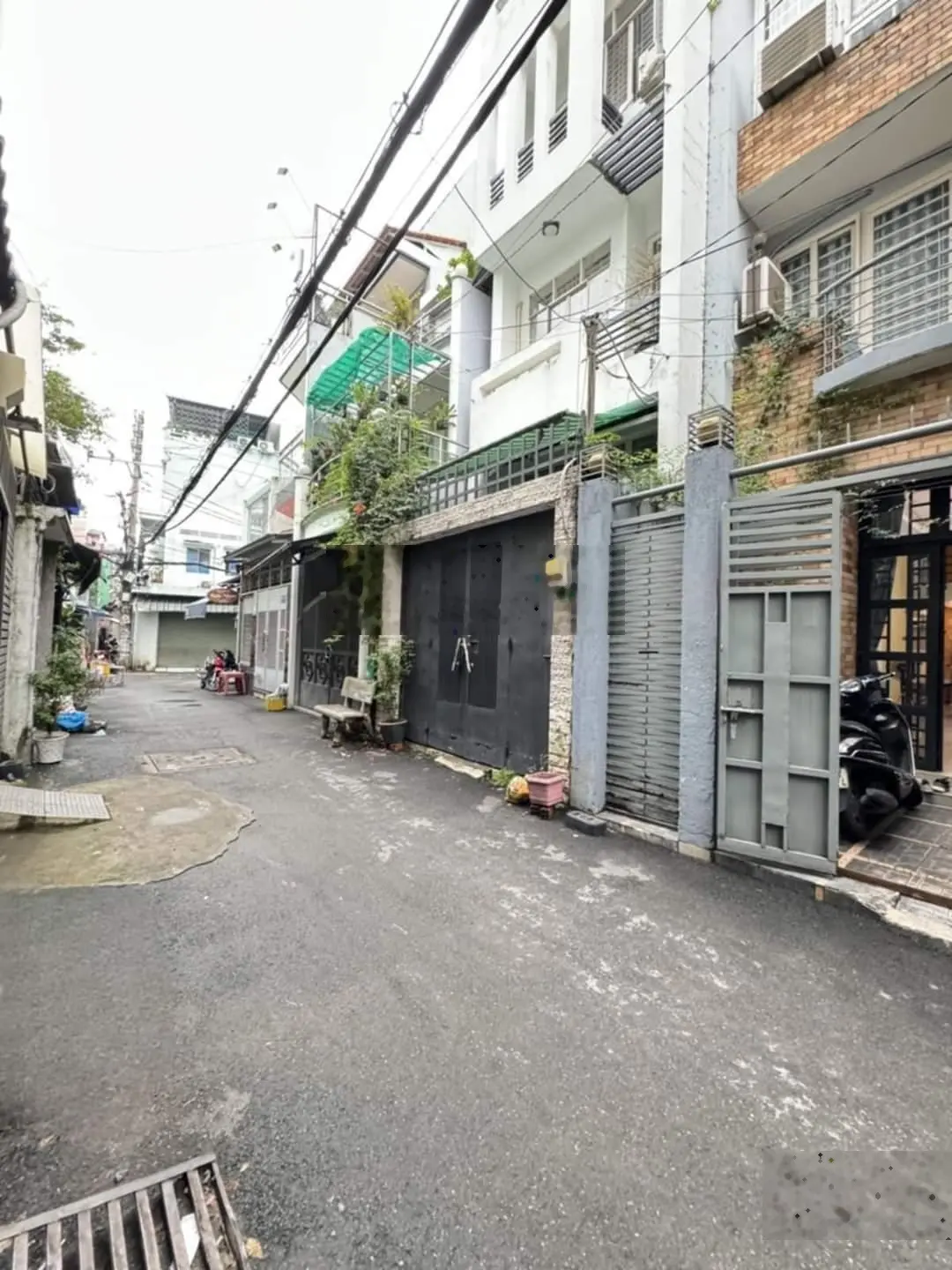 Bán nhà bình tân 4x17m giá 3.5ty . Ngày từ h tỉnh lộ 10 sát bên Aone bình tân