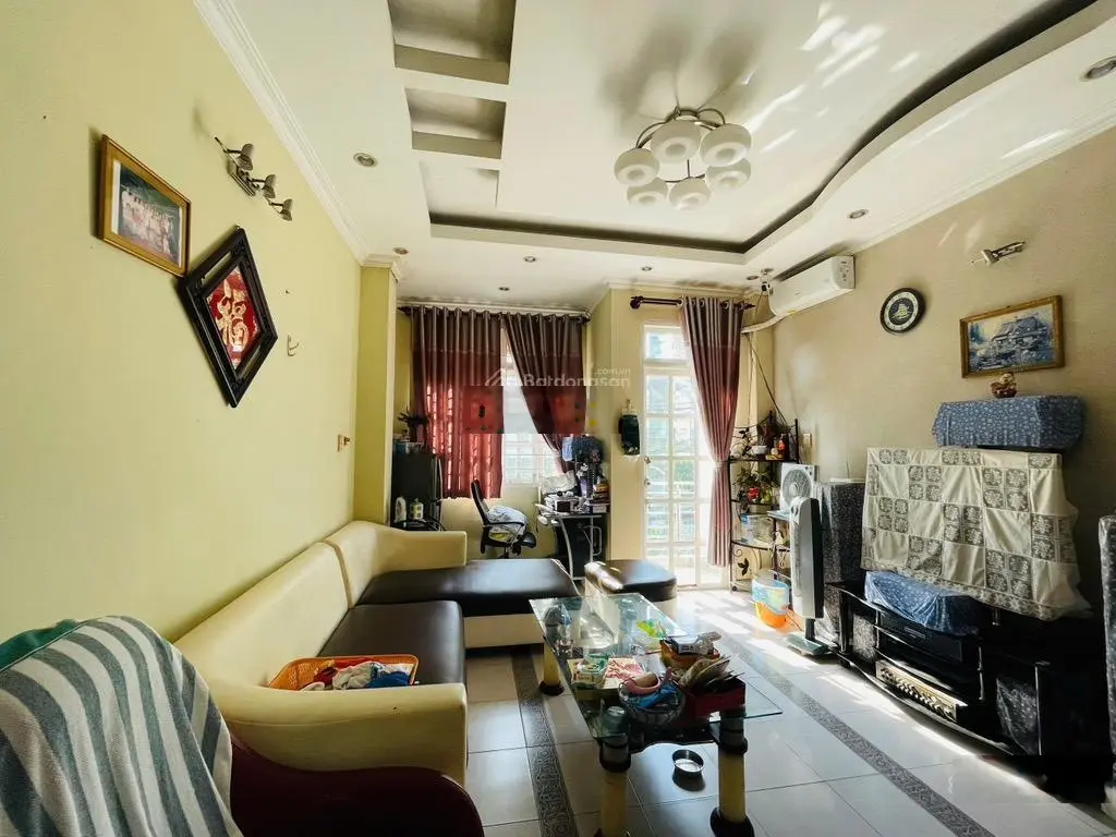 Mặt tiền đường số Tạ Quang Bửu, Quận 8, 48m2 (4*12), giá chỉ 9.9 tỷ.