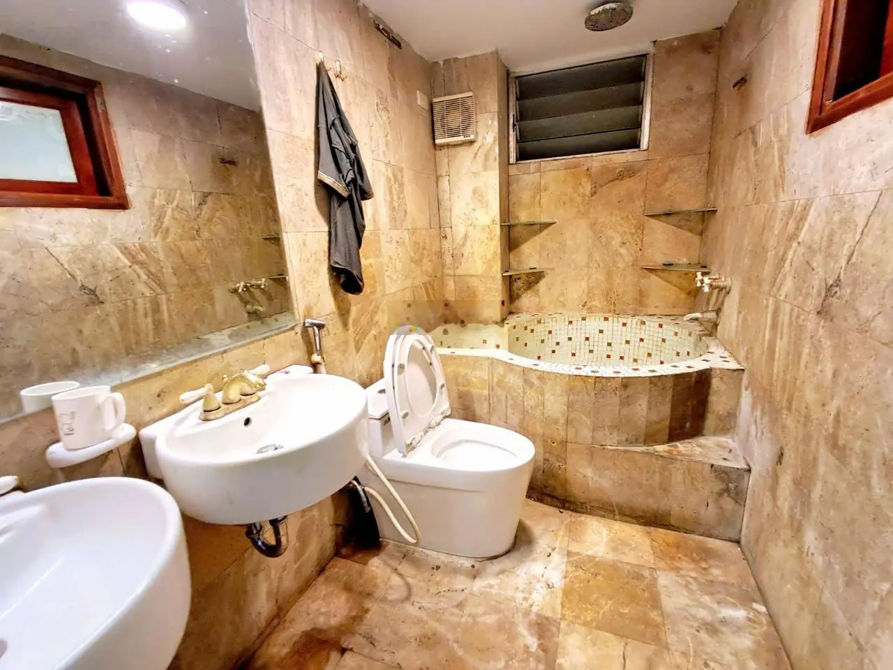 5.85 tỷ - 35m2 - Bạch Mai - Tạ Quang Bửu - nhà dân gần phố