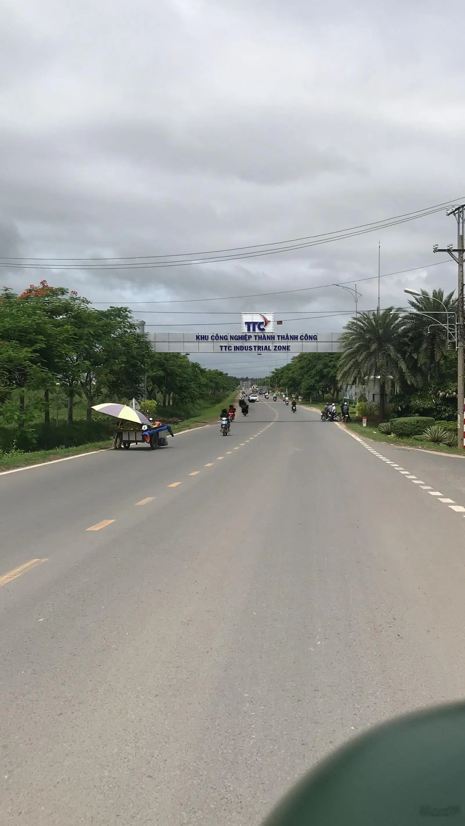Kẹt nợ bán gấp lô đất mặt tiền kinh doanh ngay chợ Trảng Bàng, 115m2 giá 450tr sổ sẵn