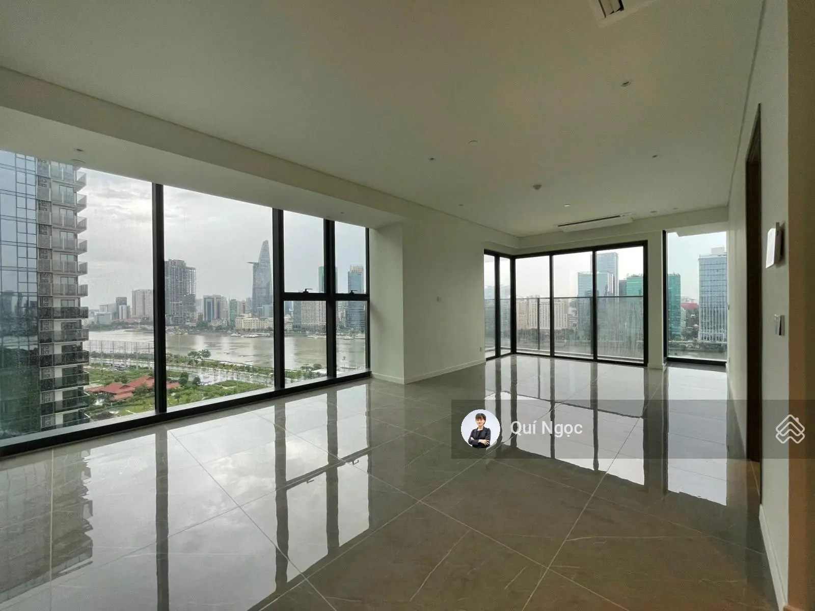Metropole bán 3PN Opera thang máy riêng, view trực diện sông Q1