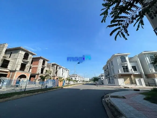 Biệt thự KDC Bửu Long nhà thô 9,45 tỷ view đẹp hoàn thiện ở ngay NGỘP