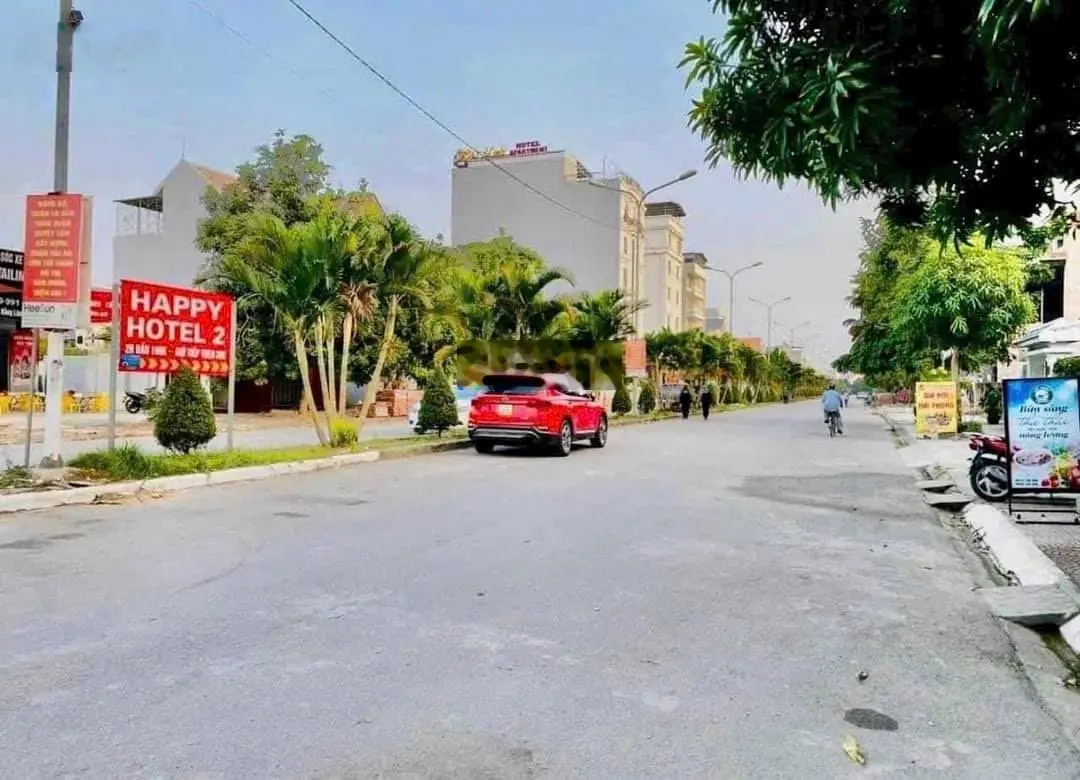 Bán 190m LÔ GÓC mặt đường 30m lô 16D Lê Hồng Phong